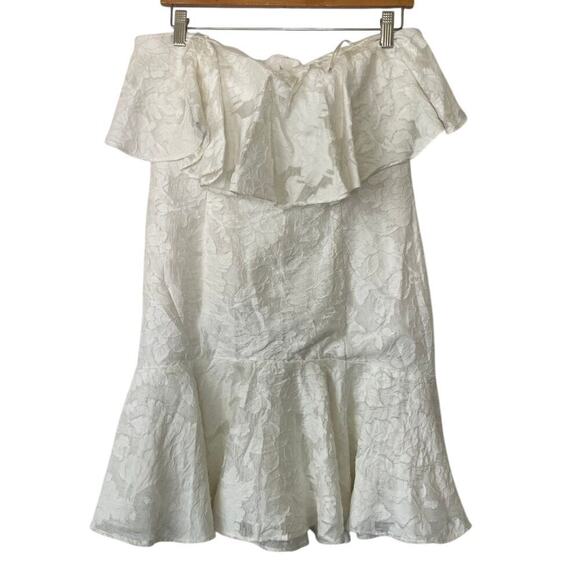 Keepsake the Label Radar Ivory Floral Lace Print Strapless Dress • Size L ⬇️ - Picture 2 of 3